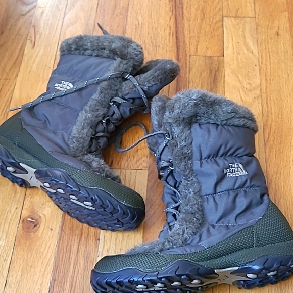 The North Face Olive Green Size 7.5 Goose Down Boots - Picture 1 of 9